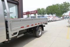 北汽黑豹 兴运G6 1.5L 116马力 汽油 3.06米单排栏板微卡(国六)(BJ1036D30KS)