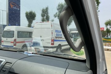 �������� �羰G7 160���� 4X2 3.06����س�(BJ5039XLC-E2)ͼƬ