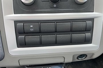 �������� �羰G7 160���� 4X2 3.06����س�(BJ5039XLC-E2)ͼƬ