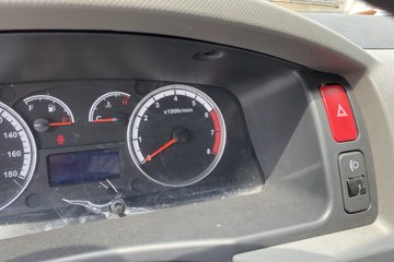 �������� �羰G7 160���� 4X2 3.06����س�(BJ5039XLC-E2)ͼƬ