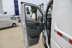 福田商务车 图雅诺E 110马力 4X2 冷藏车(BJ5038XLC-V1)