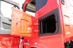 江铃重汽 威龙HV5重卡 460马力 6X4 LNG牵引车(国六)(高保险杠)(SXQ4250J4B4N6) 江铃重汽 威龙HV5重卡 460马力 6X4 LNG牵引车(国六)(高保险杠)(SXQ4250J4B4N6)