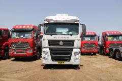 中国重汽 汕德卡SITRAK G7重卡 440马力 6X4 LNG牵引车(国六)(侧置气瓶)(ZZ4256V383HF1L)