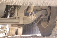 中国重汽 汕德卡SITRAK G7重卡 440马力 6X4 LNG牵引车(国六)(侧置气瓶)(ZZ4256V383HF1L)