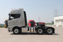 江铃重汽 威龙HV5重卡 530马力 6X4 AMT自动挡牵引车(国六)(SXQ4250J4B4D6A)