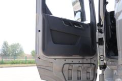 江铃重汽 威龙HV5重卡 530马力 6X4 AMT自动挡牵引车(国六)(SXQ4250J4B4D6A)