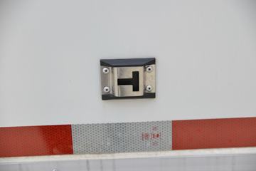 ���� �ٹ��¿� 1.8L 125���� ���� 3�׵�����ʽ΢��(WLQ5028XXYTD6)ͼƬ