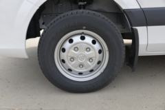 福田商务车 图雅诺E5 2019款 110马力 2.5T柴油 5座轻客