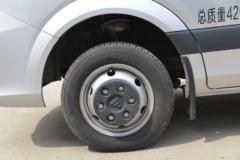 福田商务车 图雅诺E 177马力 2.8T柴油 长轴封闭货车