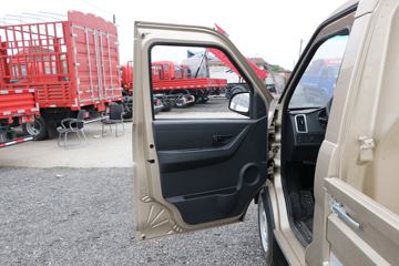 瑞帅C系&nbsp;载货车驾驶室                                               图片