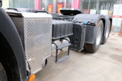 上汽红岩 杰狮M500重卡 北方版 430马力 6X4牵引车(平顶)(CQ4256HXVG334)