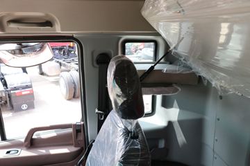 ���� �����A5L�п� ����� 220���� 4X2 6.8�ײ�դʽ�ػ���(HFC5181CCYP3K2A53S5QV)ͼƬ