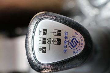 ���� �����A5L�п� ����� 220���� 4X2 6.8�ײ�դʽ�ػ���(HFC5181CCYP3K2A53S5QV)ͼƬ