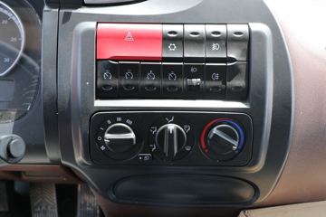 ���� �����A5L�п� ����� 220���� 4X2 6.8�ײ�դʽ�ػ���(HFC5181CCYP3K2A53S5QV)ͼƬ