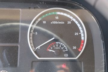 ���� �����A5L�п� ����� 220���� 4X2 6.8�ײ�դʽ�ػ���(HFC5181CCYP3K2A53S5QV)ͼƬ