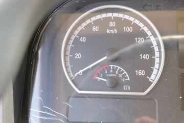 ���� �����A5L�п� ����� 220���� 4X2 6.8�ײ�դʽ�ػ���(HFC5181CCYP3K2A53S5QV)ͼƬ