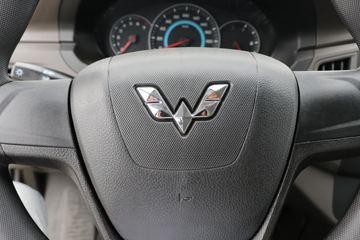 ���� �ٹ��¿� ������ 1.5L 107���� ���� 2.45��˫������΢��(LZW1028SP6)ͼƬ