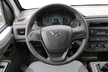 ���� �ٹ��¿� ������ 1.5L 107���� ���� 2.45��˫������΢��(LZW1028SP6)ͼƬ