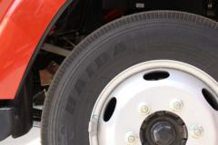 大运 新奥普力 143马力 4X2 4.12米单排栏板轻卡(CGC1043HDD33E)