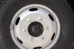 大运 新奥普力 143马力 4X2 4.12米单排栏板轻卡(CGC1043HDD33E)