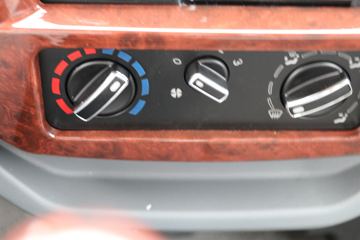 �ƿ�ŷ�� С���� 1.5L 112���� ���� 3.48�׵�������΢��(����)ͼƬ