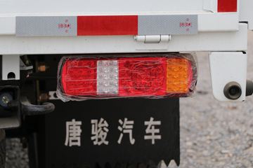 �ƿ�ŷ�� С���� 1.5L 112���� ���� 3.48�׵�������΢��(����)ͼƬ