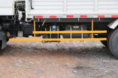 江铃 凯运强劲版 轻载型普通款 129马力 3.7米排半栏板轻卡(宽体)(JX1045TPGC25)