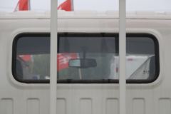 江铃 凯运强劲版 轻载型普通款 129马力 3.7米排半栏板轻卡(宽体)(JX1045TPGC25)