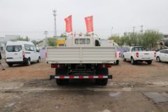 江铃 凯运强劲版 轻载型普通款 129马力 3.7米排半栏板轻卡(宽体)(JX1045TPGC25)