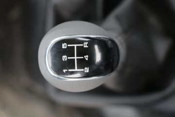 Ծ�� ��ԽC300-33 120���� 4.17�׵�����ʽ�Ῠ(SH5042XXYZFDCMZ4)ͼƬ