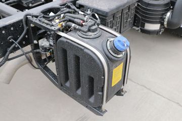 Ծ�� ��ԽC300-33 120���� 4.17�׵�����ʽ�Ῠ(SH5042XXYZFDCMZ4)ͼƬ