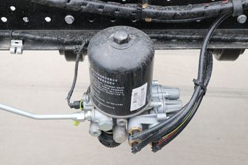 Ծ�� ��ԽC300-33 120���� 4.17�׵�����ʽ�Ῠ(SH5042XXYZFDCMZ4)ͼƬ