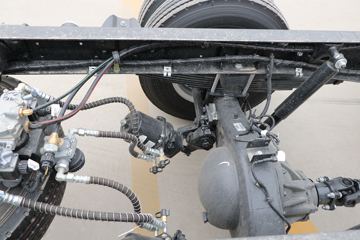 Ծ�� ��ԽC300-33 120���� 4.17�׵�����ʽ�Ῠ(SH5042XXYZFDCMZ4)ͼƬ