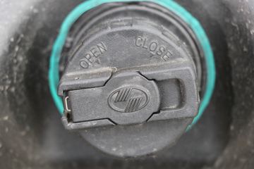 Ծ�� ��ԽC300-33 120���� 4.17�׵�����ʽ�Ῠ(SH5042XXYZFDCMZ4)ͼƬ