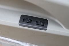 东风华神 D912 140马力 4X2 汽车起重机(徐工牌)(XZJ5123JQZ8)