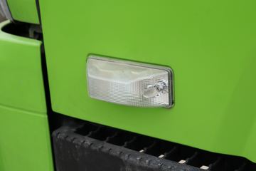 һ������ ��ž���7ϵ 150���� 4X2 4.06����ж��(CA3040K35L3E5)ͼƬ