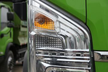 һ������ ��ž���7ϵ 150���� 4X2 4.06����ж��(CA3040K35L3E5)ͼƬ