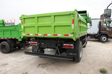 һ������ ��ž���7ϵ 150���� 4X2 4.06����ж��(CA3040K35L3E5)ͼƬ