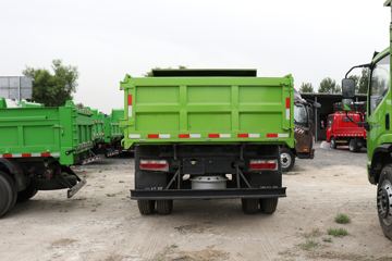 һ������ ��ž���7ϵ 150���� 4X2 4.06����ж��(CA3040K35L3E5)ͼƬ