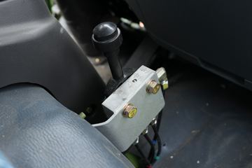 һ������ ��ž���7ϵ 150���� 4X2 4.06����ж��(CA3040K35L3E5)ͼƬ