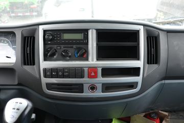 һ������ ��ž���7ϵ 150���� 4X2 4.06����ж��(CA3040K35L3E5)ͼƬ