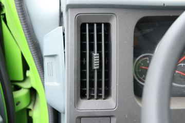 һ������ ��ž���7ϵ 150���� 4X2 4.06����ж��(CA3040K35L3E5)ͼƬ