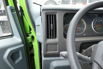 һ������ ��ž���7ϵ 150���� 4X2 4.06����ж��(CA3040K35L3E5)ͼƬ