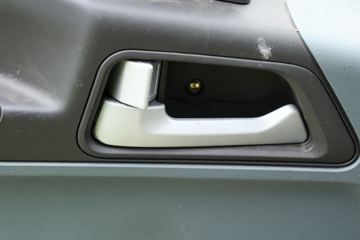 һ������ ��ž���7ϵ 150���� 4X2 4.06����ж��(CA3040K35L3E5)ͼƬ