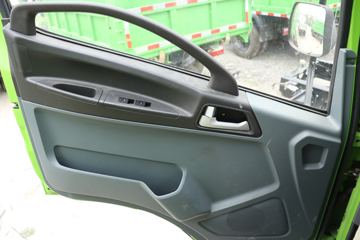 һ������ ��ž���7ϵ 150���� 4X2 4.06����ж��(CA3040K35L3E5)ͼƬ