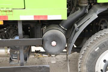 һ������ ��ž���7ϵ 150���� 4X2 4.06����ж��(CA3040K35L3E5)ͼƬ