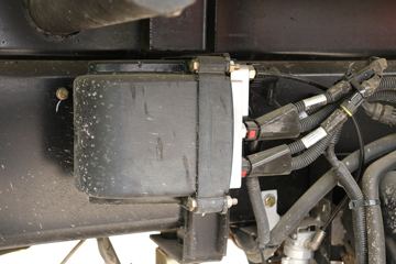 һ������ ��ž���7ϵ 150���� 4X2 4.06����ж��(CA3040K35L3E5)ͼƬ