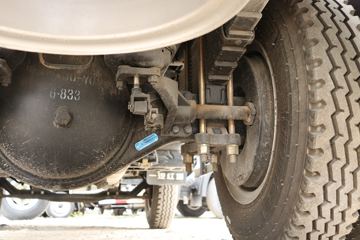 һ������ ��ž���7ϵ 150���� 4X2 4.06����ж��(CA3040K35L3E5)ͼƬ