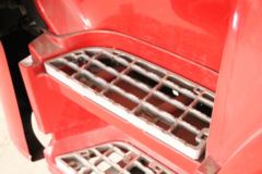陕汽商用车 轩德X6中卡 轻量化版 160马力 4X2 6.75米仓栅式载货车(SX5181CCYGP51)