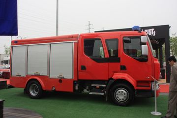 雷诺MIDlUM&nbsp;消防车外观图片
